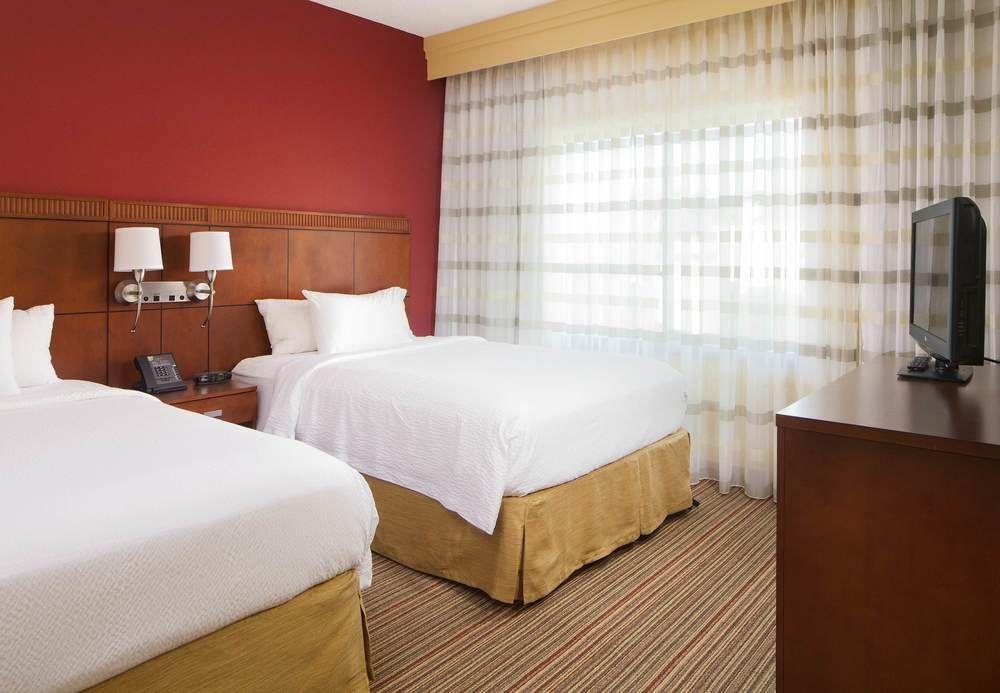 Courtyard By Marriott Greensboro Exterior foto