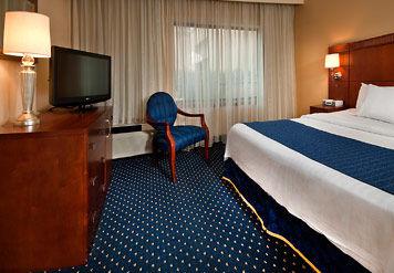 Courtyard By Marriott Greensboro Exterior foto